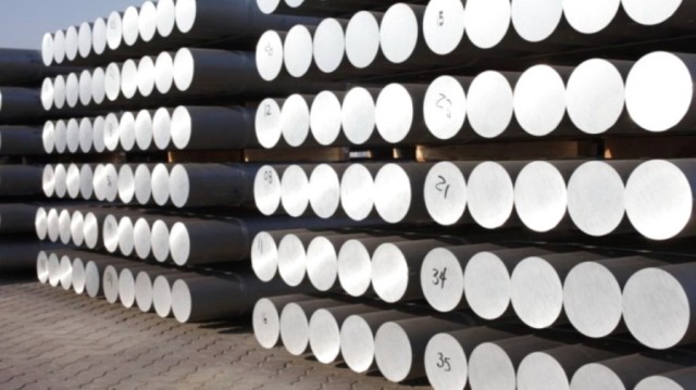  أكبر منتج للألمنيوم بالعالم يكشف عن إنجاز جديد