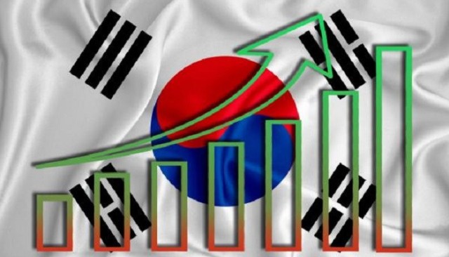 South Korea's foreign exchange reserves rise to a record high in July