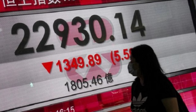 Hong Kong's Hang Seng plunges 3.9% due to Evergrande