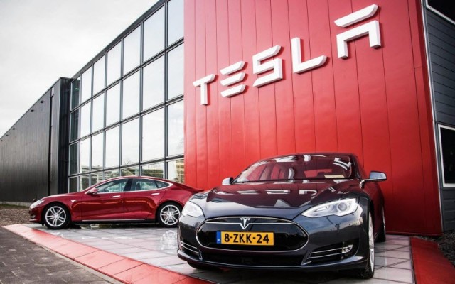 تحول سلبي بنتائج "تسلا" الفصلية