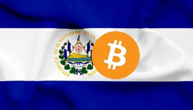 Different reactions to the Petcoen Currency in El Salvador