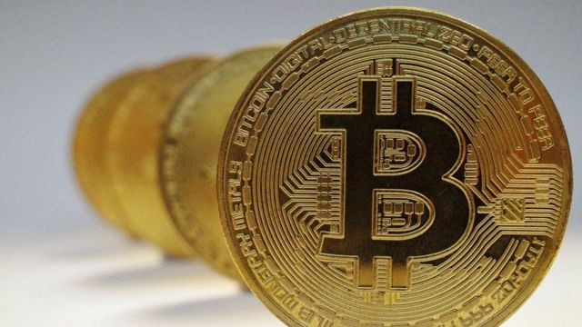 Bitcoin rises 16% after a series of record declines
