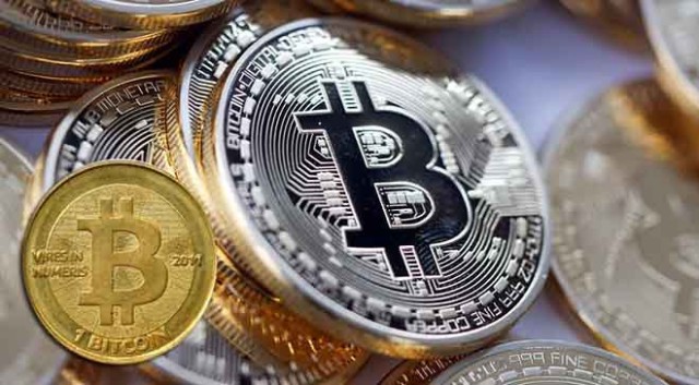 Bitcoin rises again above the $30,000 level