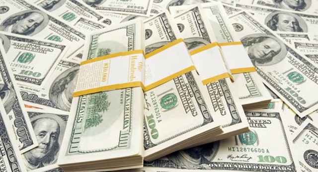 The dollar rose to its highest level in 2021