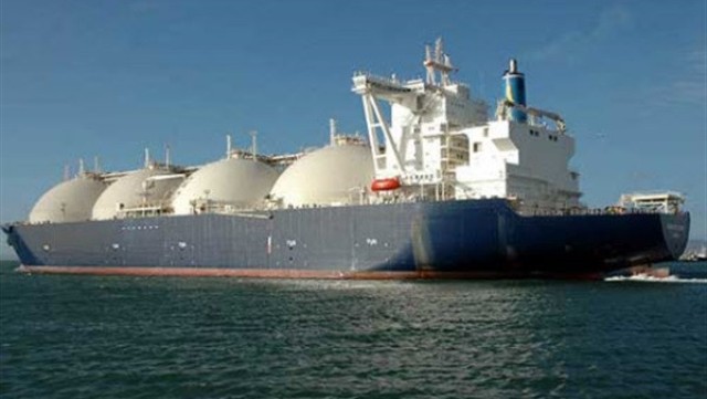 اليابان تعتزم خفض الاعتماد على النفط وتتجه للغاز المسال