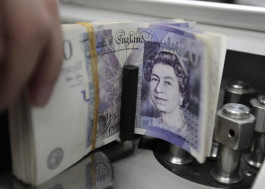 Forex - Sterling hits day's lows after U.K. construction data