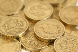 GBP/USD holds steady near record lows