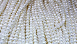 1.45 مليار درهم صادرات أبوظبي من اللؤلؤ في يناير