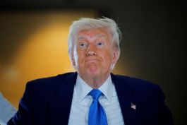 ترامب بورطة.. بعد الحكم بوقف التعريفات الرئيس الأمريكي ملزم الآن برد 10 مليار$