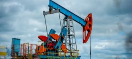 النفط يتأرجح بين ضعف الطلب العالمي والعقوبات ضد روسيا
