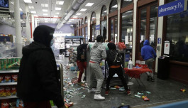 المظاهرات تجتاح الولايات المتحدة وسط تصاعد وتيرة العنف