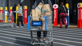 Retail sales continue to drive the US economy despite rising risks.