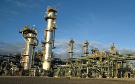 Oil falls amid expectations of higher interest rates for longer