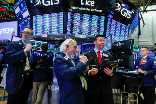  ستاندرد آند بورز500 يسجل أكبر مكاسبه ليوم واحد في أسبوعين