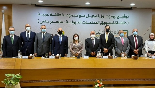 "الأهلي المصري" يمنح "طاقة عربية" تمويلاً بقيمة 916 مليون جنيه