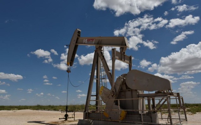 "طاقة" السعودية تشتري منصات شلمبرجير