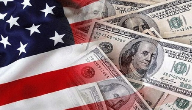الدولار يرتفع مع صعود عوائد السندات الأمريكية