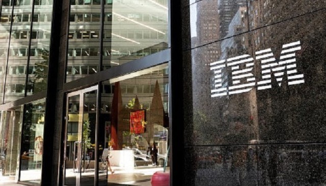 Revenue growth pushes IBM shares up 7%