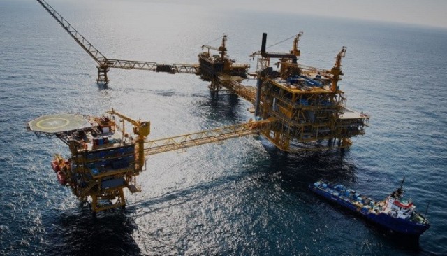 China competes with Europe and America in developing the Qatari North Gas Field غاز