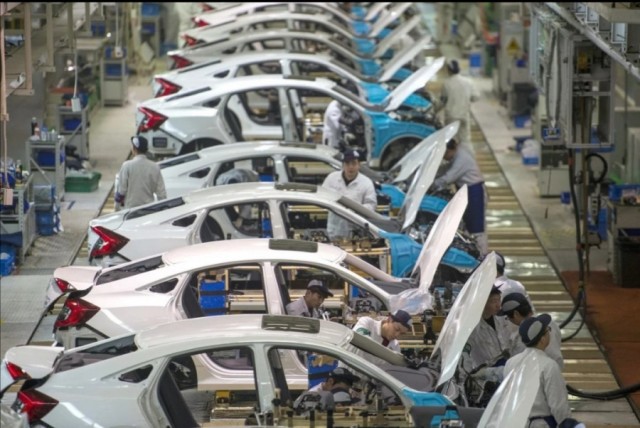 61 مليار دولار خسائر شركات السيارات بسبب نقص الرقائق