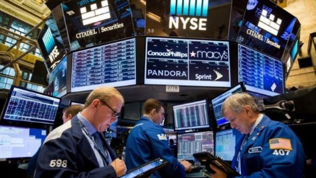 ملياردير أمريكي يبدي توقعات قاتمة لأسواق الأسهم