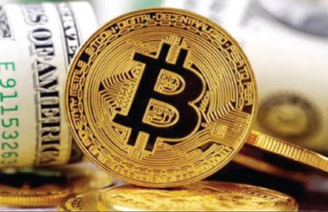 "بيتكوين" تربح 6784 دولار في 5 جلسات