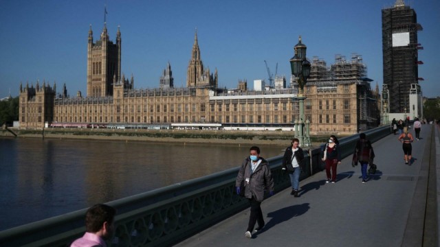 أزمة البطالة تهدد بريطانيا مجددًا