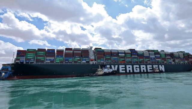 369 ship stuck and 14 million daily losses due to Suez Canal crisis