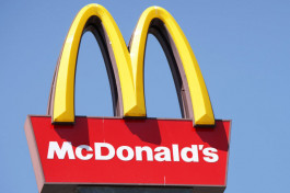 أرباح "ماكدونالدز" تهبط 68% بالربع الثاني