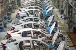 61 مليار دولار خسائر شركات السيارات بسبب نقص الرقائق