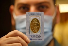  الذهب يرتفع قبل الكشف عن بيانات اقتصادية أمريكية هامة