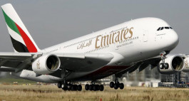 طيران الإمارات تعيد تشغيل طائرتها العملاقة A380