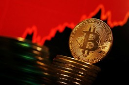 Bitcoin falls to a 4-month low of $61,000 amid Iran tensions