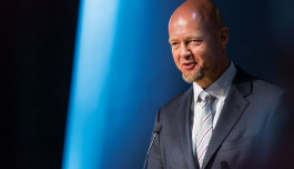 رئيس أكبر صندوق سيادي يواجه التحقيق قبل رحيله