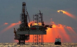 حرب الناقلات تدفع أسعار النفط للارتفاع أكثر من 1%