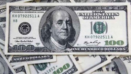 بنوك الخليج تقلل الإقراض تجنبا لأزمة سيولة دولارية