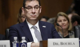 Pfizer CEO: Life will return to normal within the next year