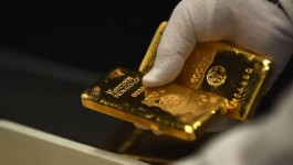 الذهب يهبط مع تصاعد مخاوف التضخم واحتمالات رفع الفائدة الأميركية