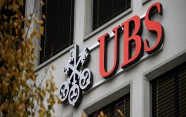 UBS predicts continued gains in US stocks, with the S&P 500 reaching 7,700 points by 2026.