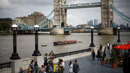 Corona restricts Europe again .... and Britain does not expect closures