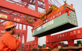 عقوبات أمريكا تُقلص صادرات الصين