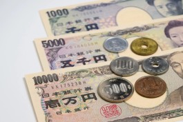 Yen slides to 3-month low as Japan's ruling coalition loses vote