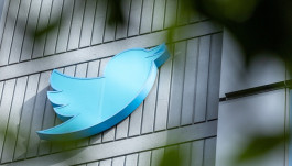 Major advertisers are suspending their ads on the Twitter platform